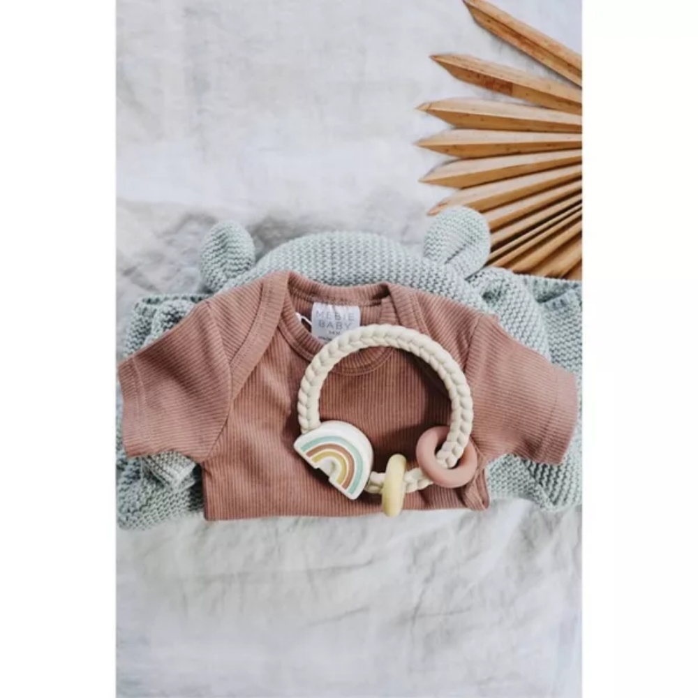 Itzy Ritzy Ring Rattle & Teether - Picture 2 of 3